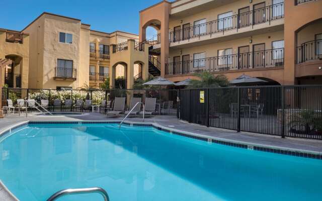 MainStay Suites John Wayne Airport by Choice Hotels