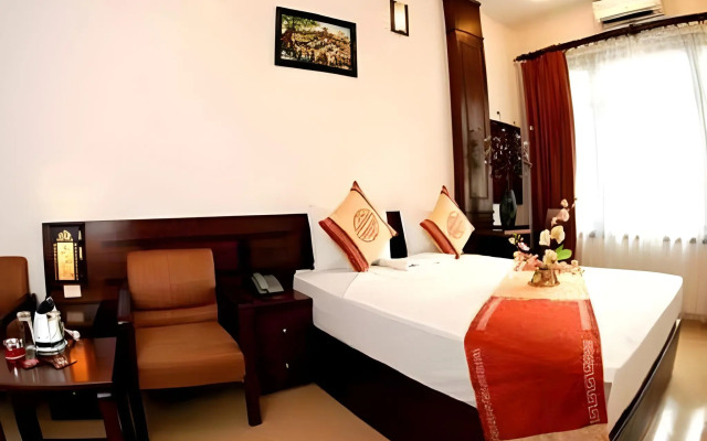 Hanoi Street Hotel