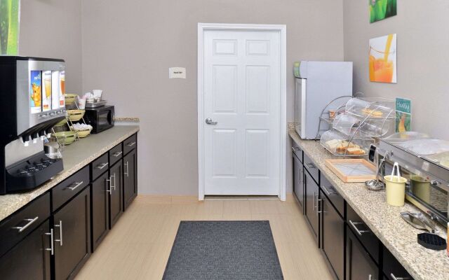 Scottish Inns & Suites