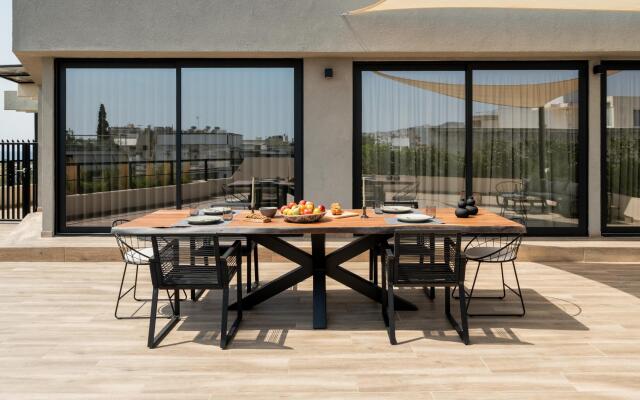 5BD Luxury Penthouse With Sea View
