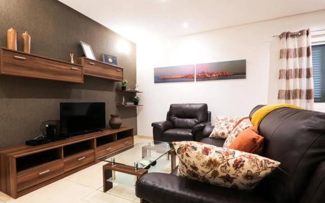 Valletta Triton Apartment