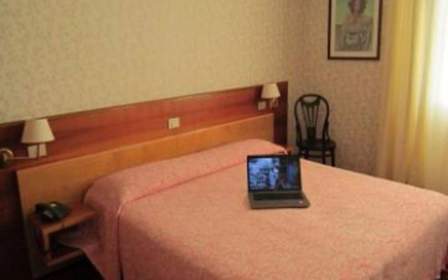 Hotel Donatello Modena