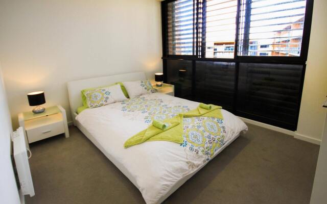 Chifley Hotel & Apartments Geelong