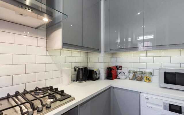 2 Bed Near Waterloo, Sleeps 6