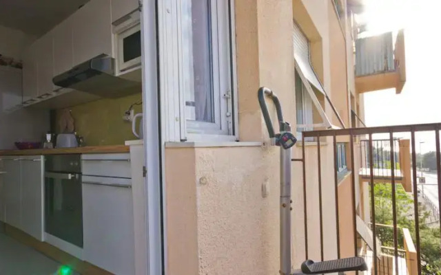 Ultra Split Apartment