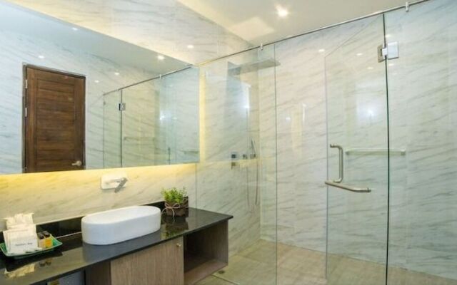 Oceana Kamala Resort