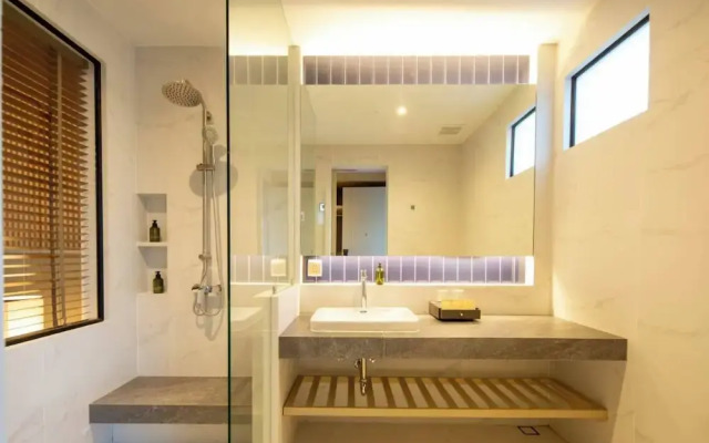 Lalynn Resort & Villas