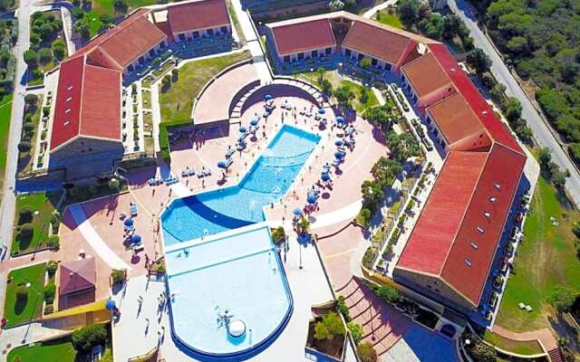 Le Tonnare Family Club