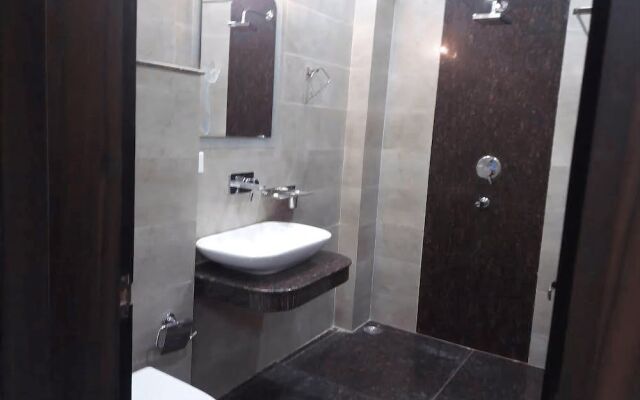 Hotel Ozas Grand