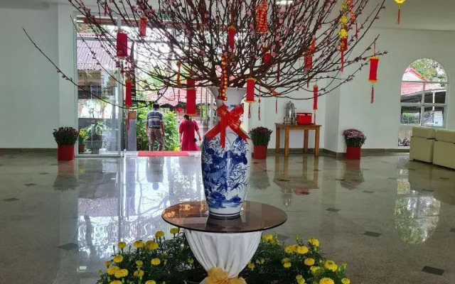 Tan Son Nhat Con Dao Resort
