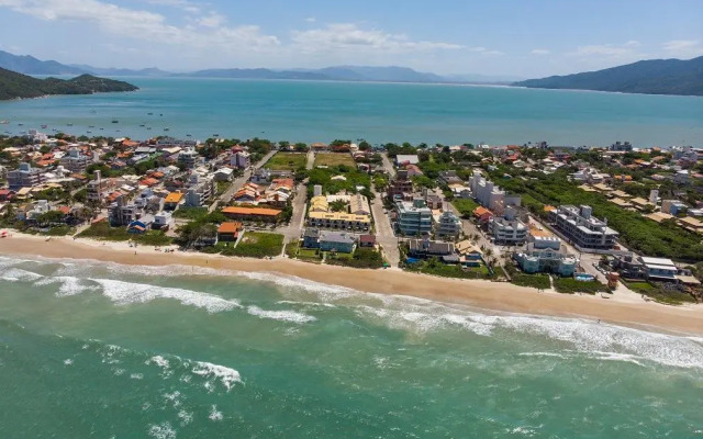 Paraiso Tropical Apartamentos e Camping