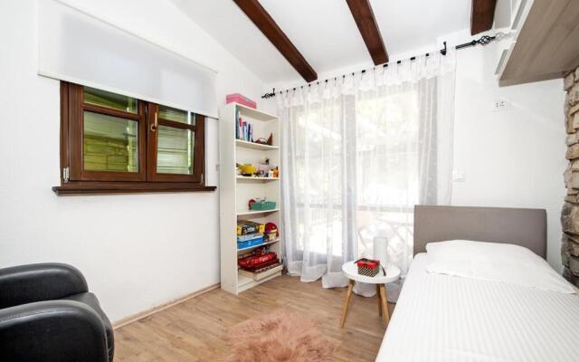 House Tamara 2041