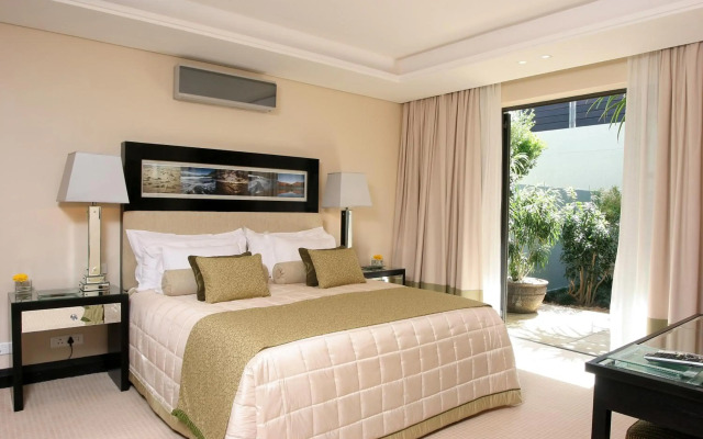 No5 Boutique Art Hotel by Mantis