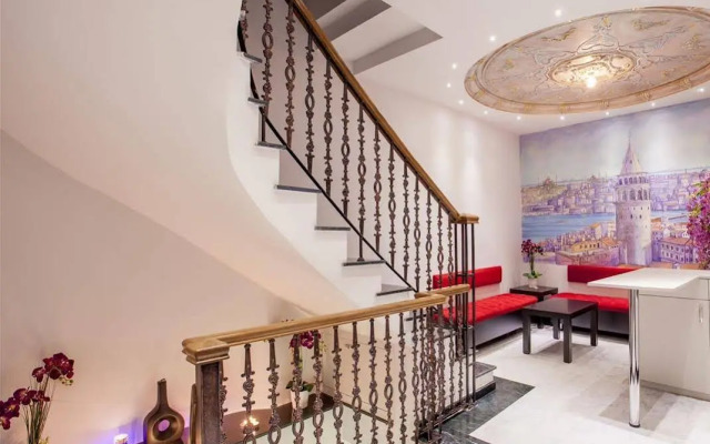 Taksim Makrom House