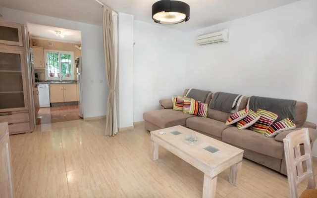 Marina Bella 1F Menyber