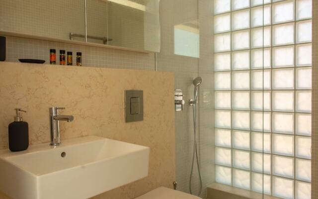 Luxury Villa Glass - 200 Meters From The Beach no6
