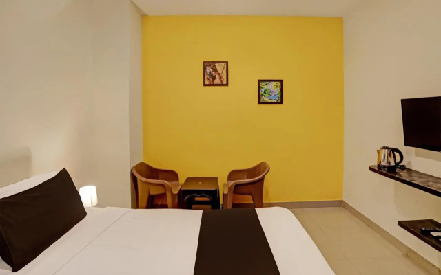 OYO 13869 Hotel Saharsh Grand
