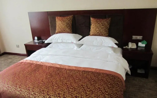 Baoji Wolong Juxing Hotel