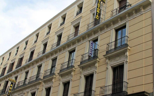 Hostal Victoria III