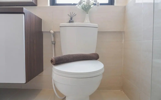 Warm And Modern Style 2Br At Meikarta Apartment