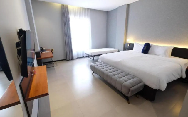 Hotel Youstay Semarang By Sinergi
