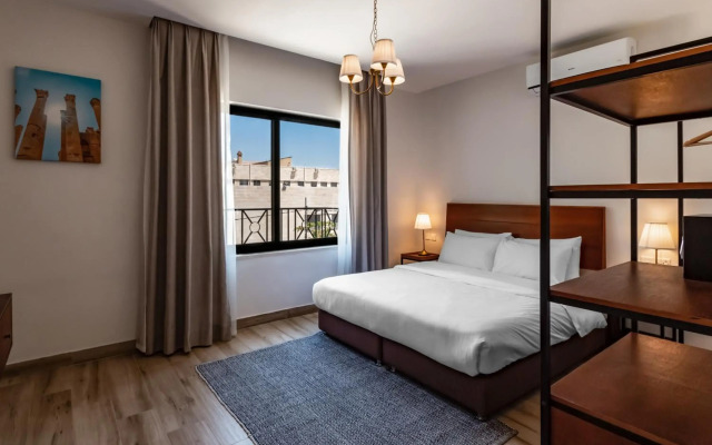 Canary Hotel