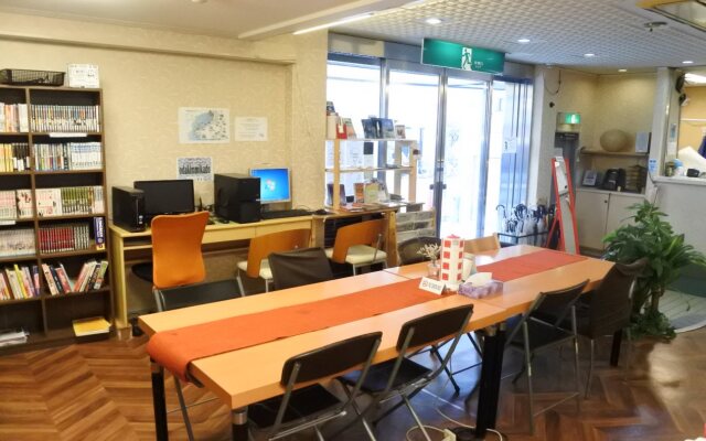 Hotel Mikado - Hostel