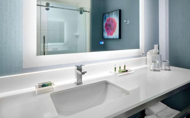 Cambria Hotel Louisville Downtown-Whiskey Row