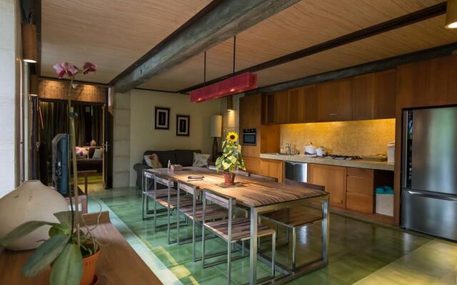 Casabrina Vacation Villas