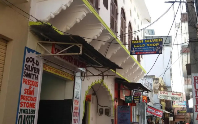 Savitri Palace
