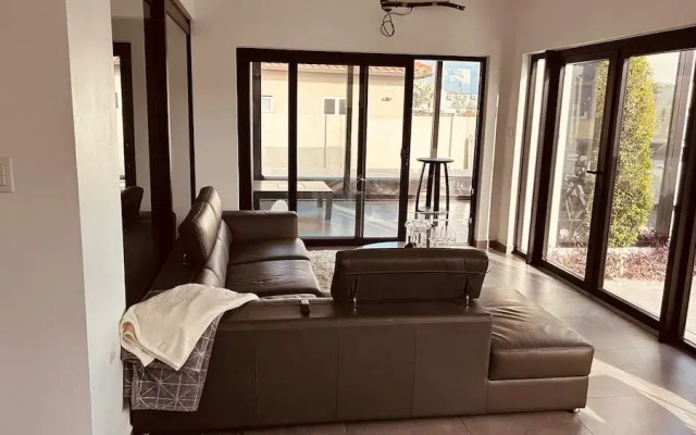Cozy Villa