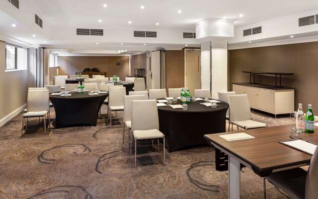 Radisson Blu Hotel, London Tottenham Court Road (formely Kenilworth)