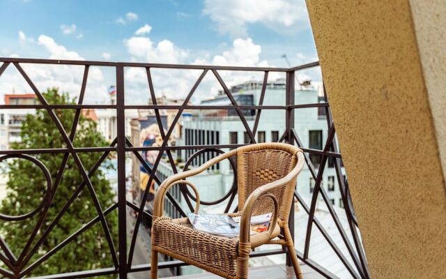 Отель Senator Maidan