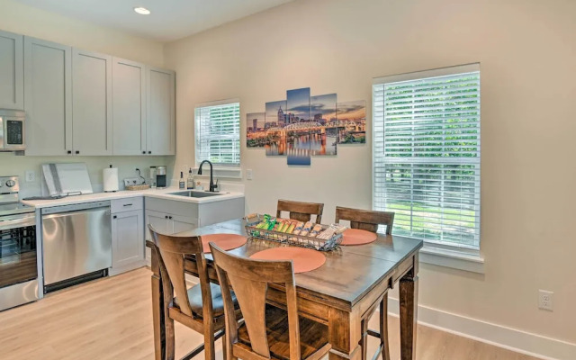 Cozy Tennessee Country Retreat on 5 Acres!