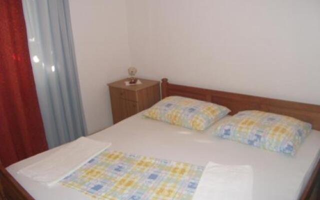 House Lumbarda (876)