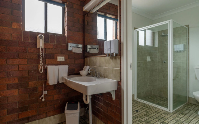 Country Pathfinder Motor Inn