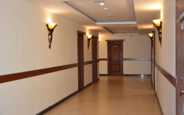 The Grand Neelam Hotel