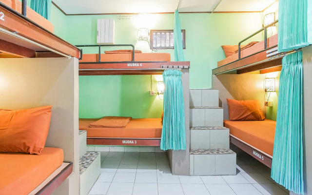 Padi-Padi Hostel & Bar
