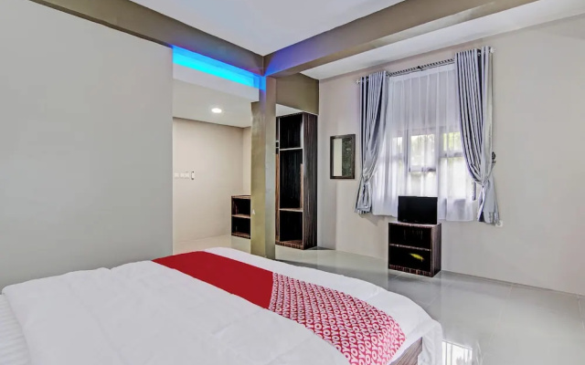Hotel O Penginapan Thoybah Syariah Near Pondok Pesantren UMAR BIN KHATAB km 9 garuda sakti – Guest Rooms – Pekanbaru