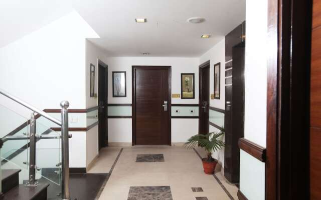 OYO 383 Hotel Divine Paradise