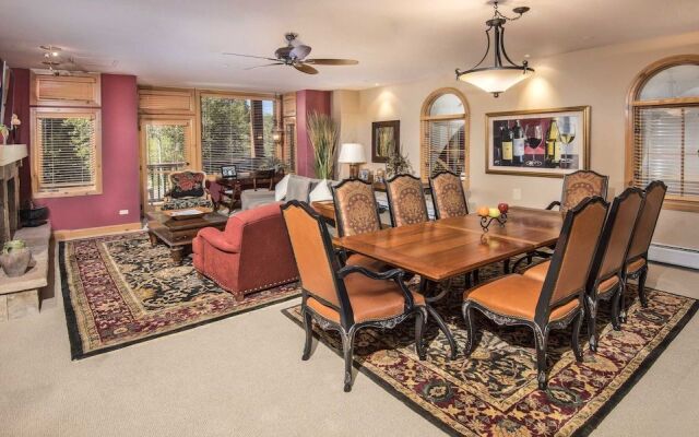 Alpine Club 2 Bedroom Condo by RedAwning