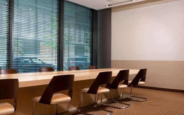 Mövenpick Hotel Frankfurt City
