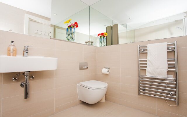 2 Bedroom Apartment With Balcony