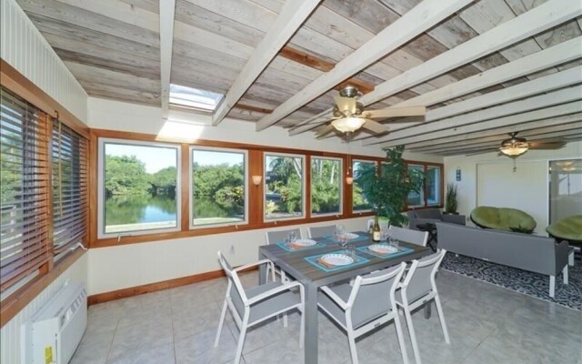 Beach N Lake - 3 Br Home