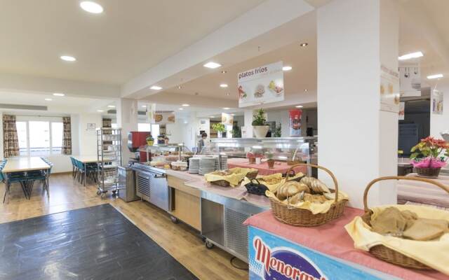 Albergue Inturjoven Sierra Nevada - Hostel