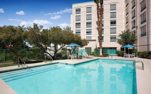 DoubleTree by Hilton Las Vegas Airport