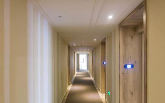 More Residence·Guangzhou Huanshidong