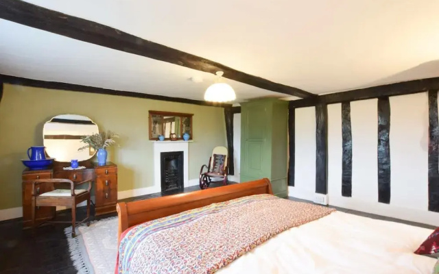 Church Farmhouse, Cookley