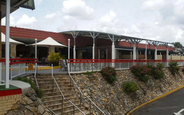 Acacia Ridge Hotel