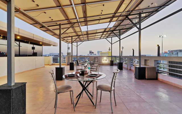 Treebo Vinayak Inn, Jagatpura